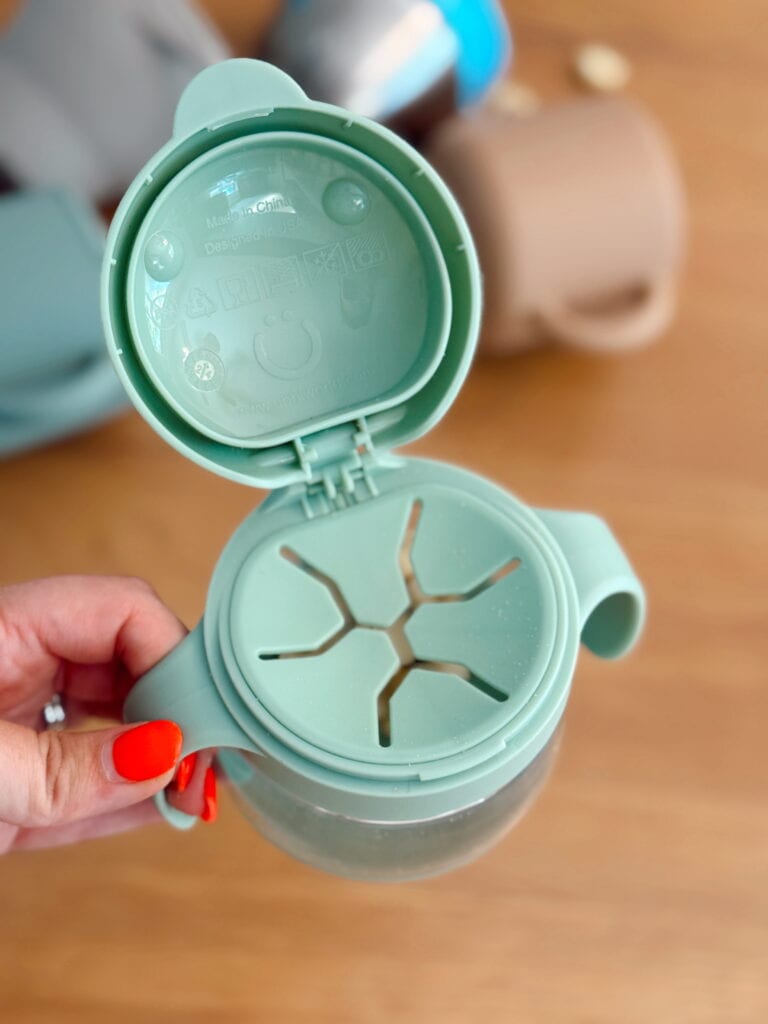 Ubbi Tweat No Spill Snack Container 2