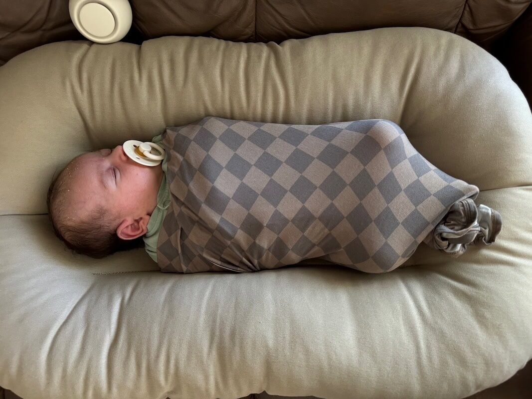 snuggle me for newborn baby 